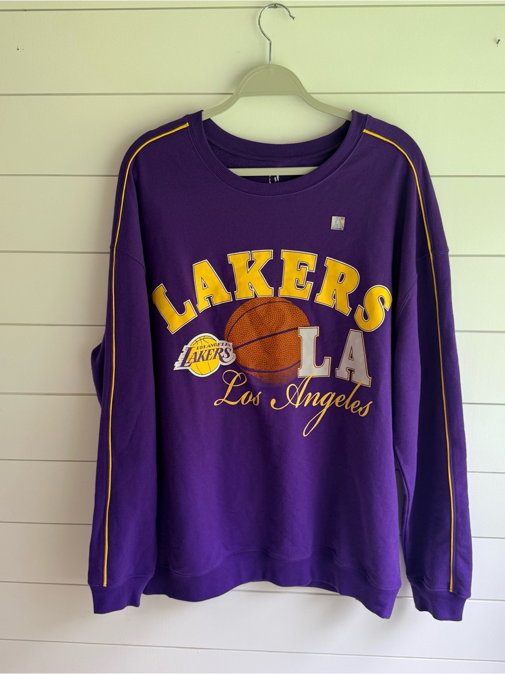 Nwot Lakers NBA long sleeve 1X